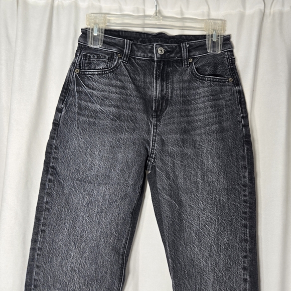 Americsn Eagle Strigid Mom Jeans Black wash Sz 00 Regular - Picture 4 of 13
